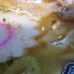 赤湯ラーメン 龍上海 - スープの感じ。