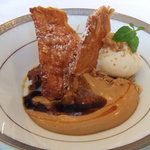 ラトラス - ２０１０年７月　サクサクした生地とクレームキャフェ２種類のショコラムース