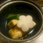 焼き湯葉などの炊き合わせ