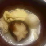 山みず木 - 鍋の白湯スープが美味しいです♪