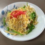 手打ちうどん　よこい - 色取りがキレイだったので思わず手に取ってしまった「チラシ寿司」（ちょっとピンボケになってしまいました＾＾；）