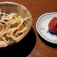 和み酒 仁 - 明太子パスタのサラダ　と　梅干し