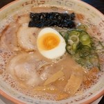 大砲ラーメン 本店 - 呼び戻しスープの昔ラーメン単品650円