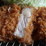 こだわりとんかつ カツ陣 - ☆ロースカツ定食のロースカツ☆（断面アップで～す）