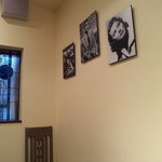 カントリー ハウス レストラン - 壁の写真もアメリカンアイコンばかり