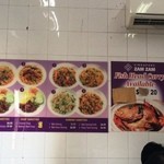 Singapore Zam Zam - 壁のメニュー