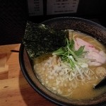 麺屋 武一 - 濃厚鶏骨醤油そば（大盛）