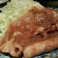 霞町三◯一ノ一 - 名物しょうが焼き