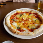 Iron - pizza　マルゲリータ　美味しいです！