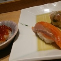 おたる政寿司 本店 - 飲んでるから食べるの追い付かない…