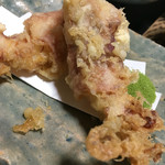 真魚家 - ●イナダとひらめの刺身
●鯛と塩昆布とごま油の和え物
●揚げたカンパチにとろろ
●茶碗蒸し
●ヤリイカの天ぷら