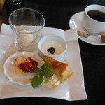 ステーキ・洋食のTANTO屋 - 通常バージョンのデザート　2016.1