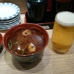 寿司 藤けん鮮魚店 - グラスビールとお椀