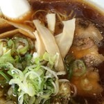 ラーメン天棒 - 醤油ラーメン700円。