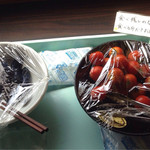 中華そば 初代 梵天丸 - サービスのナス漬とミニトマト