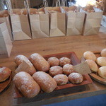 生瀬ヒュッテ - 生瀬 ヒュッテ 移転オープン タケウチ パン（西宮）