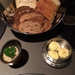 SAM'S STEAKS & GRILL - サーにスのパン