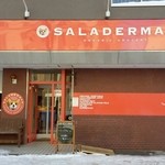 サラダーマン - 赤いお店