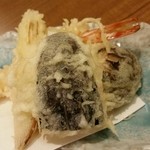 伍法 - 天ぷら（海老、長葱、椎茸、茄子）。