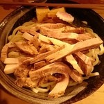 極太濁流ラーメン ら・けいこ - 短冊チャーシューがたっぷり(*^^*)