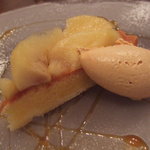 ア ミオ アージョ - ２０１０年３月　リンゴのタルトとカラメルジェラート