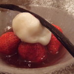 ア ミオ アージョ - ２０１０年３月  栃木産とちおとめのコンポートとヨーグルトのソルベ
