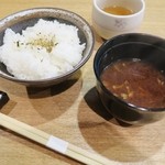 名駅割烹 おお島 - ご飯、赤出し