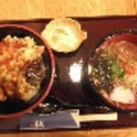 和食料理 釜蔵 - 天丼と蕎麦のセットです。