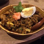 カッチャル バッチャル - ★7　チキンキーマとゆで玉子カレー