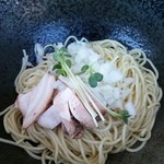 煮干乱舞 - あぶらそば(煮干オイル)