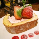 イタリアン レストラン ピンナピンナ - ロールケーキ。