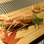 座屋 - 炙り　赤座海老　塩、雲丹焼き