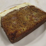 FRANZE & EVANS LONDON - バナナ塩キャラメルローフのケーキ3