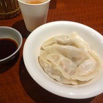 台灣物産館 - ポーク水餃子8個です