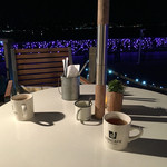 LONCAFE 江ノ島本店 - 夜のテラス席