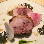 ビビ 立川本店 - 国産鶏のバロティーヌ 1,000円。