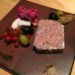 ビビ 立川本店 - 豚肉のテリーヌ。