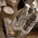 ミネラルウォーターとちんすこうは無料『2016.1月再訪』