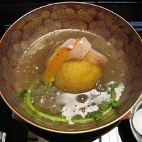 露庵 菊乃井 木屋町店 - 蓋物：蓮根饅頭 