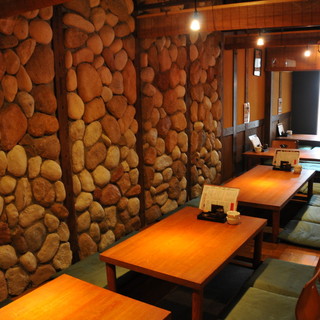 掘りごたつや半個室、カウンターなどいろいろなお席あり！