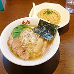 真心ラーメン竹 - にぼしラーメンチャーハンセット