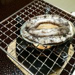 鮑を焼いています♫