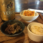 蕎麦 すぎむら - 三点はビールのお通しで、なんと無料(o^^o)