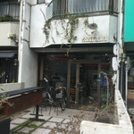 カマタ商店 - 入り口付近