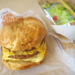 Burger King - キングクロワッサンウィッチ（モーニングメニュー）とジュース