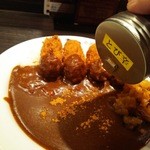 Curryhouse Coco Itiban-Ya - カキフライカレー１０辛　物足りないので・・・