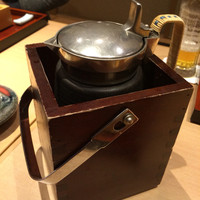 個室処 稲田屋はなれ 八重洲店 - 蓋付き、保温用土瓶付き、運搬用木箱付きのちろり！