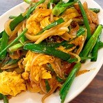 中華料理 味園 - 隠れメニューのニラ玉炒め