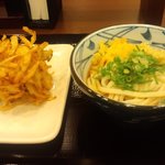 丸亀製麺 - ぶっかけと野菜天です