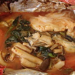 Kokosu - 広島県産牡蠣と鱈のピリ辛包み焼き